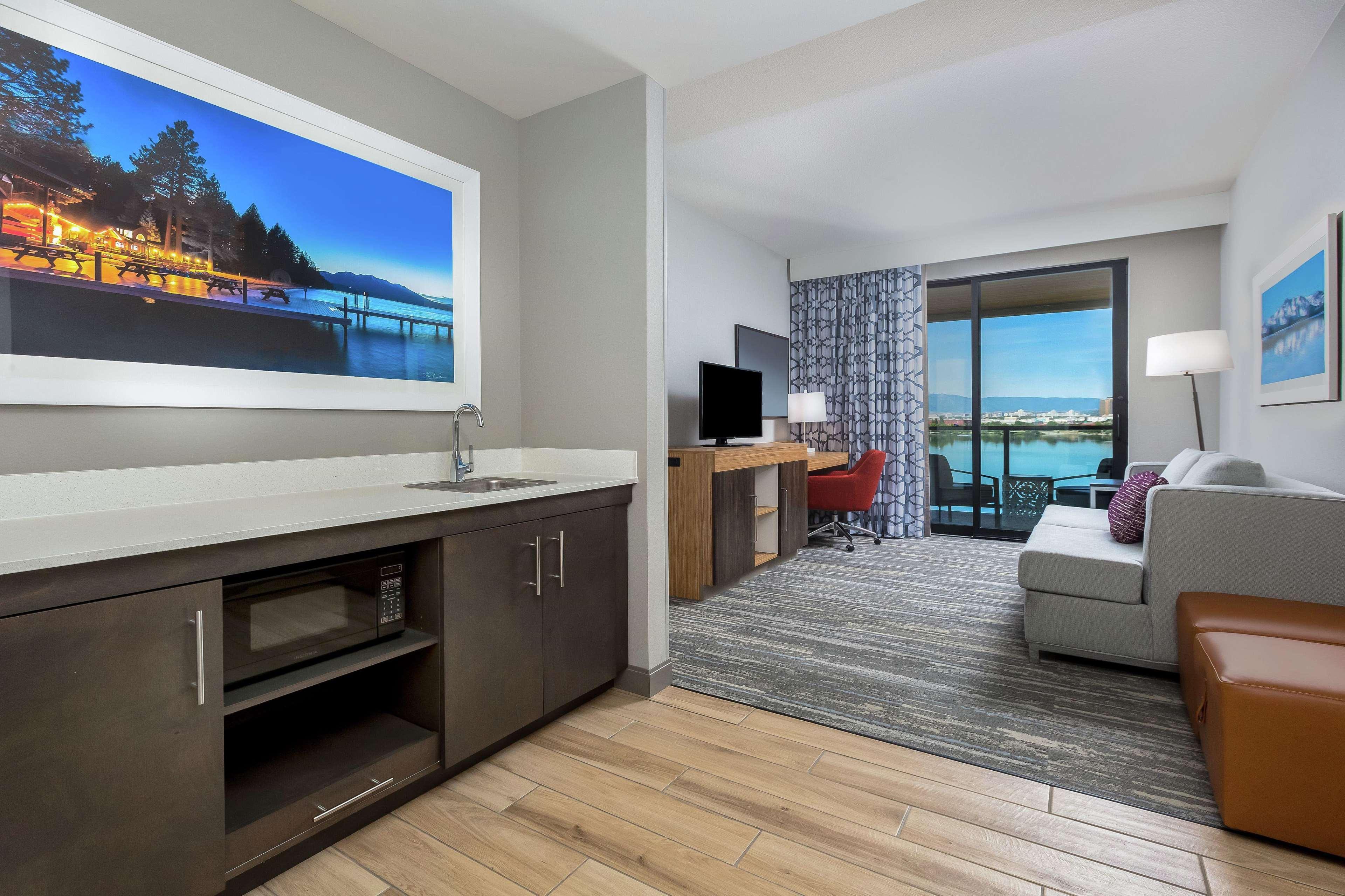 Hampton Inn & Suites Reno/Спаркс Екстериор снимка