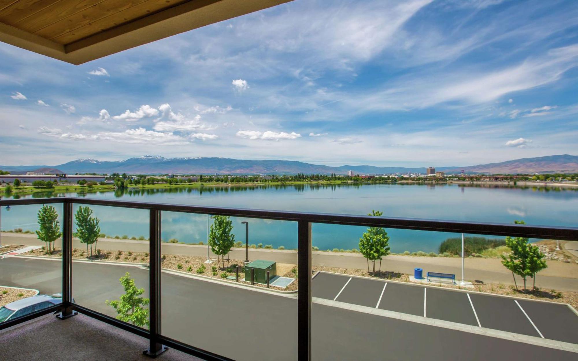 Hampton Inn & Suites Reno/Спаркс Екстериор снимка