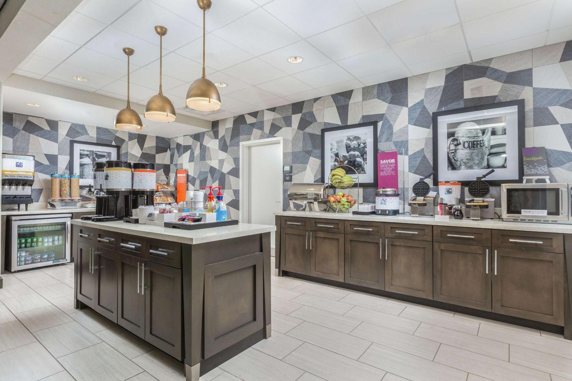 Hampton Inn & Suites Reno/Спаркс Екстериор снимка